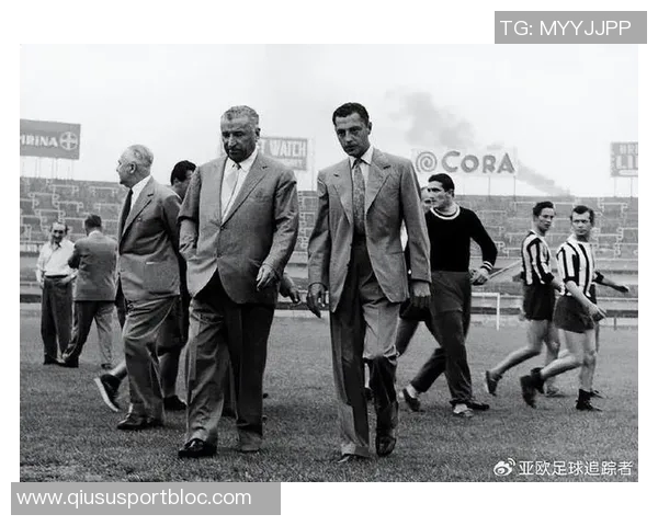 布冯力挺阿涅利家族称其未出售尤文应获球迷认可与尊重